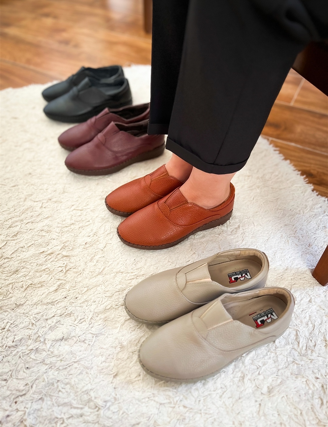 کالج چرم طبیعی تبریز کد ۴۴۵ مشکی و زرشکی و طوسی